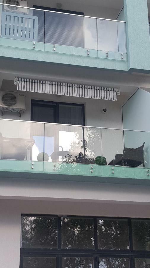 Alex Marina Flat Apartment Mamaia Ngoại thất bức ảnh